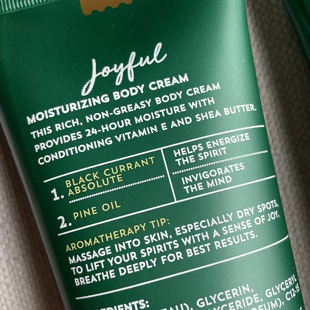 BATH & BODY WORKS AROMATHERAPY BODY CREAM JOYFUL BLACK CURRANT PINE 8 OZ x 2